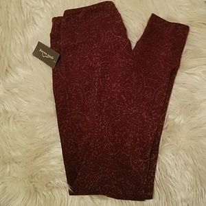 NWT Eddie Bauer active leggings